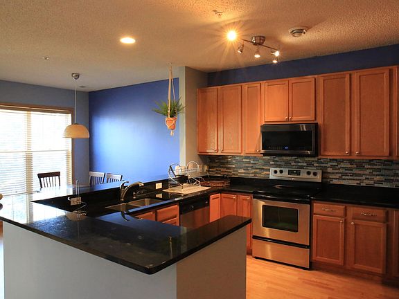 3rd image of 1240 County Road D E Unit 13