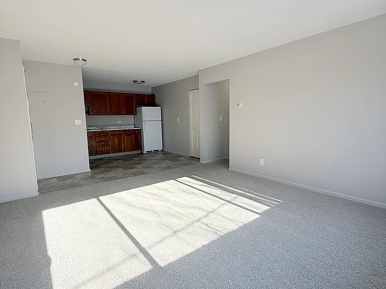 Pine Tree Park Apartments — Photo 22