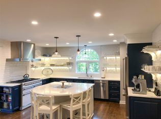 383 W 3rd St, Harbor Springs, MI 49740