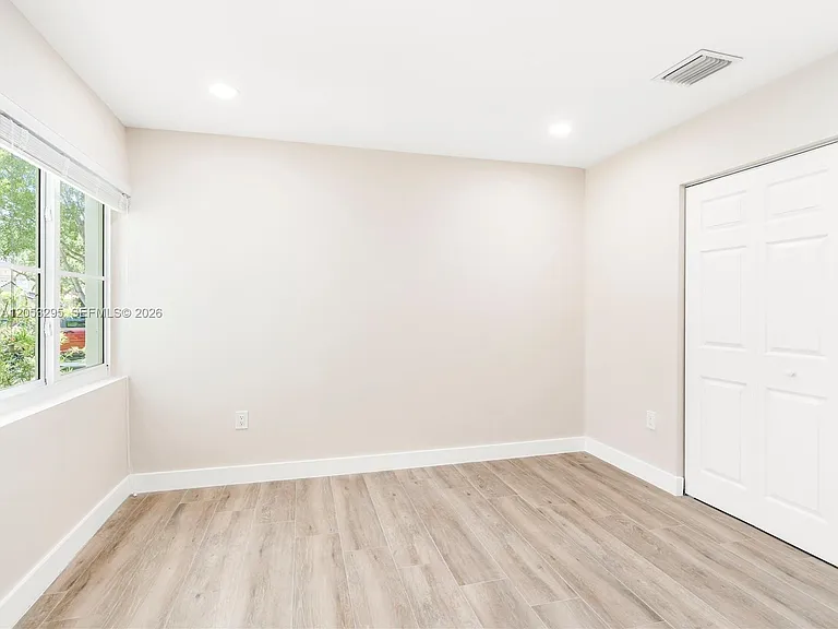 11747 SW 90th Ter — Photo 14