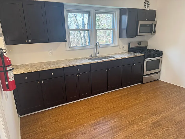 114 W Park Blvd — Photo 21