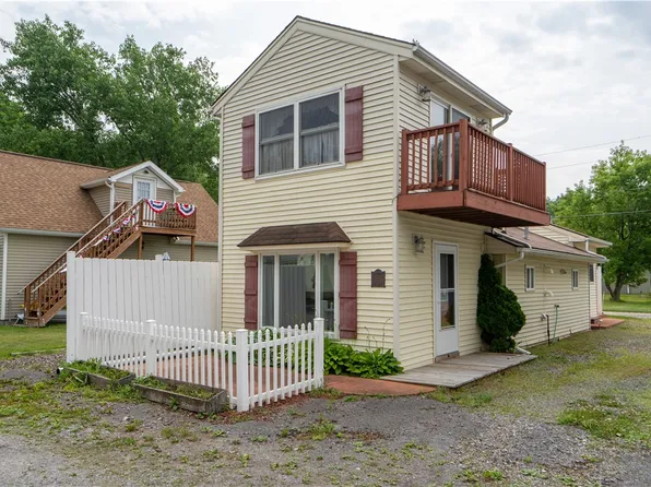 5774 McMillan Ln, Conesus, NY 14435
