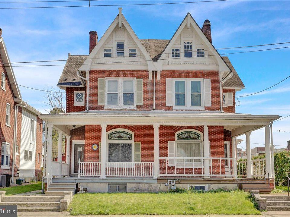 1st image of 12 E Washington St