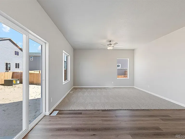 7412 W Big Thompson Cir — Photo 27