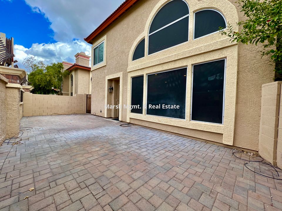 1st image of 10255 N 12th Pl Unit 3