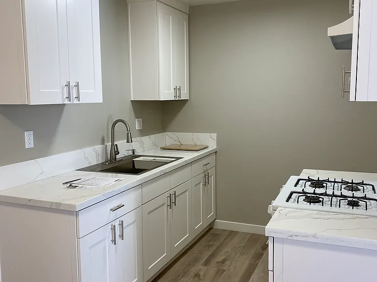 Whittier Santa Fe Apartments — Photo 6