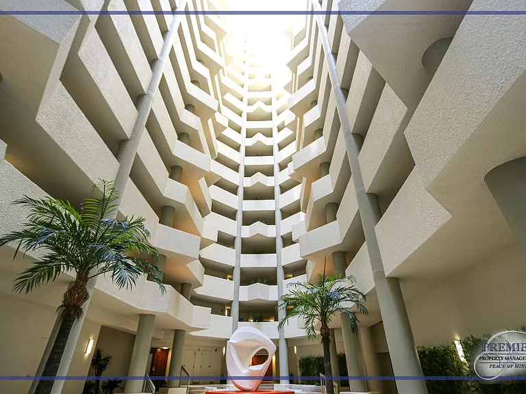 4551 Gulf Shore Blvd N #301 — Photo 42