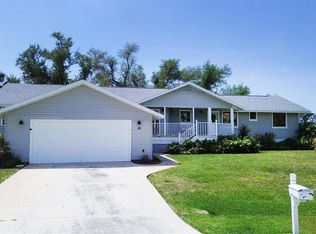 18 Pebble Beach Rd, Rotonda West, FL 33947