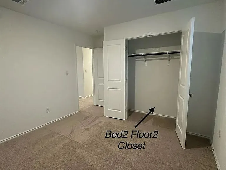 1320 Pickerel St — Photo 4