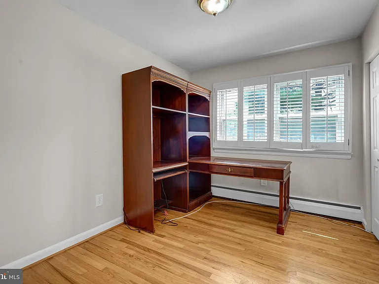 8905 Valley Forge Dr — Photo 14