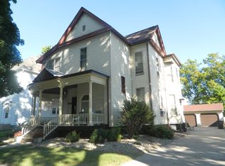 606 E Washington St, Bloomington, IL 61701