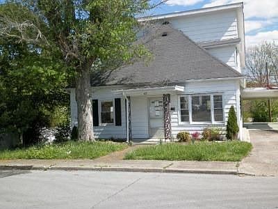 1st image of 417 Green St