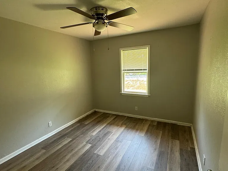 1422 Tanbark Rd — Photo 7