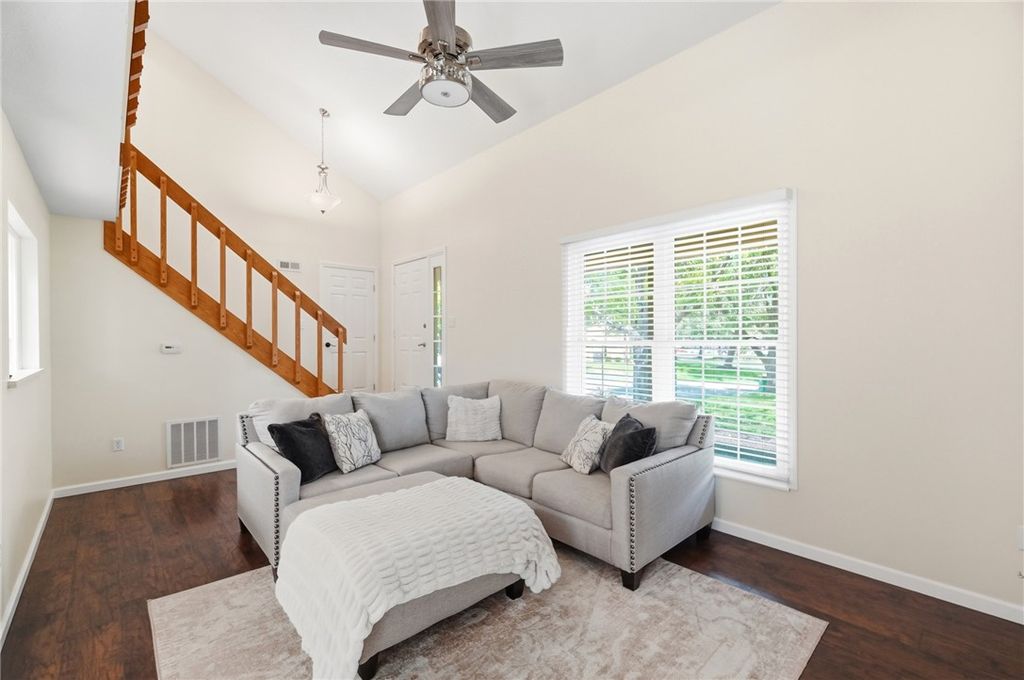 1007 Foxshire Pl, Dayton, OH - View 5