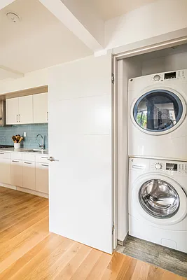 Sold by Compass | media 5