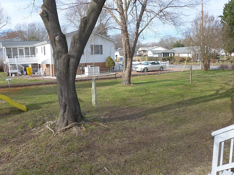 93 Great Lake Dr — Photo 23