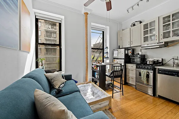 Rented by Aryeh Realty | media 11