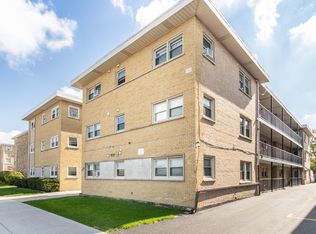 6733 W Irving Park Rd APT 2B, Chicago, IL 60634