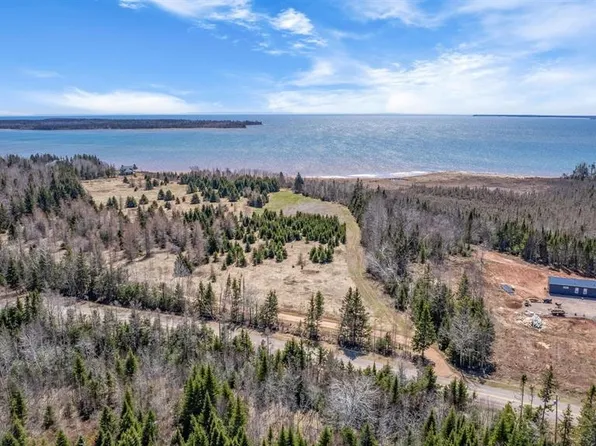 1 Boughton Bay Ln, Saint George's Parish, PE C0A 1G0