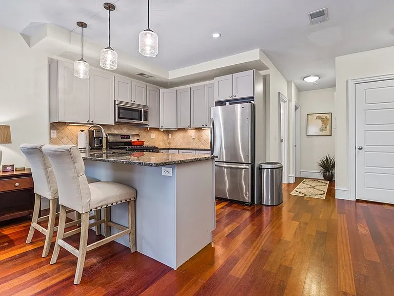 188 Bolton St #3 — Photo 5