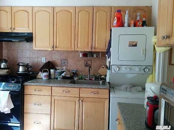 4th image of 1570 Bell Blvd #1