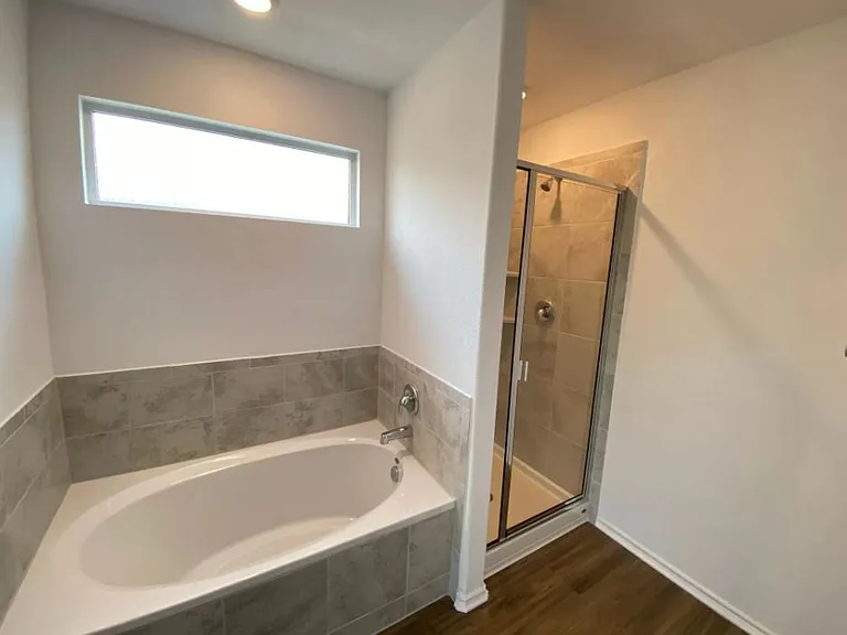 330 Gresham — Photo 14