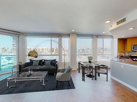 Panorama 1 Bedroom Living Room