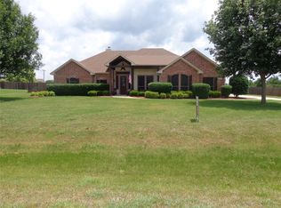 5640 Country South Ln, Midlothian, TX 76065