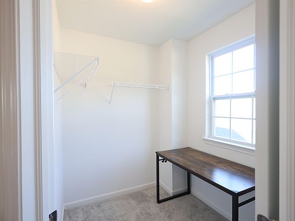 4th image of 41261 Snowdon Dr