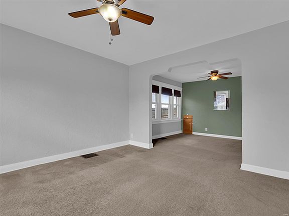 4th image of 9415 Cote Brilliante Ave