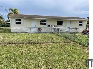 11852 SW 212th St, Miami, FL 33177