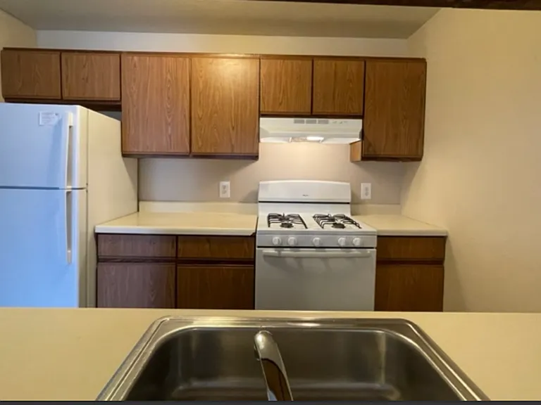 2340 Michael Ave SW — Photo 1