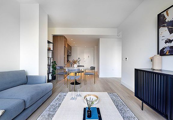 5th image of 69-65 Yellowstone Blvd #309