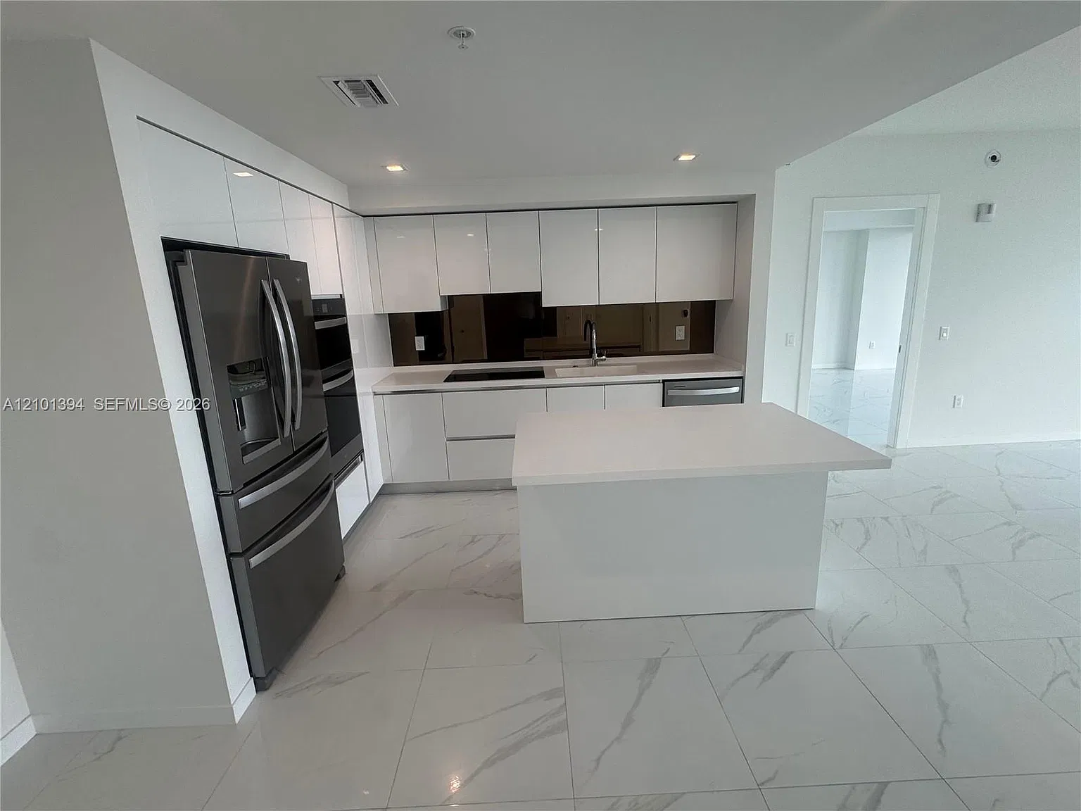 2 bed, 2.0 bath, $4,950 — Photo 2