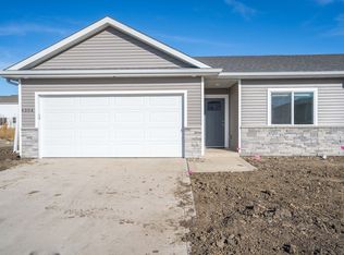 4304 NE 14th St, Ankeny, IA 50021