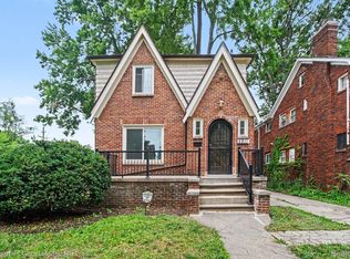 5911 Yorkshire Rd, Detroit, MI 48224