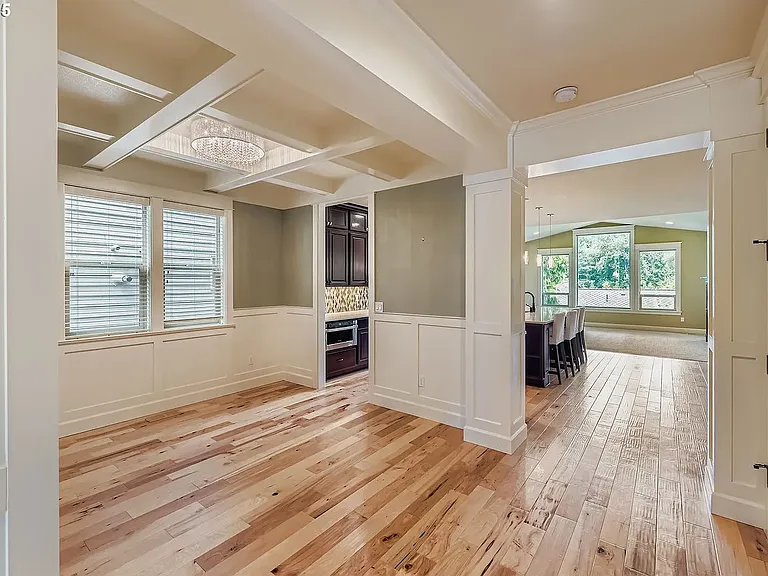 10183 NW Crossing Dr — Photo 3