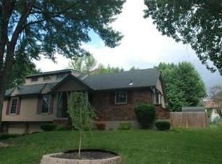 1004 SW 19th Ter, Blue Springs, MO 64015