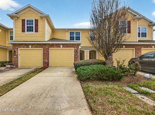 6840 ROUNDLEAF Drive, Jacksonville, FL 32258