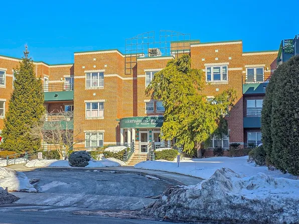 10 Pleasant St APT 205, Lynn, MA 01902