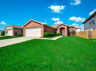 752 Vista Verde Dr, Fort Worth, TX 76120