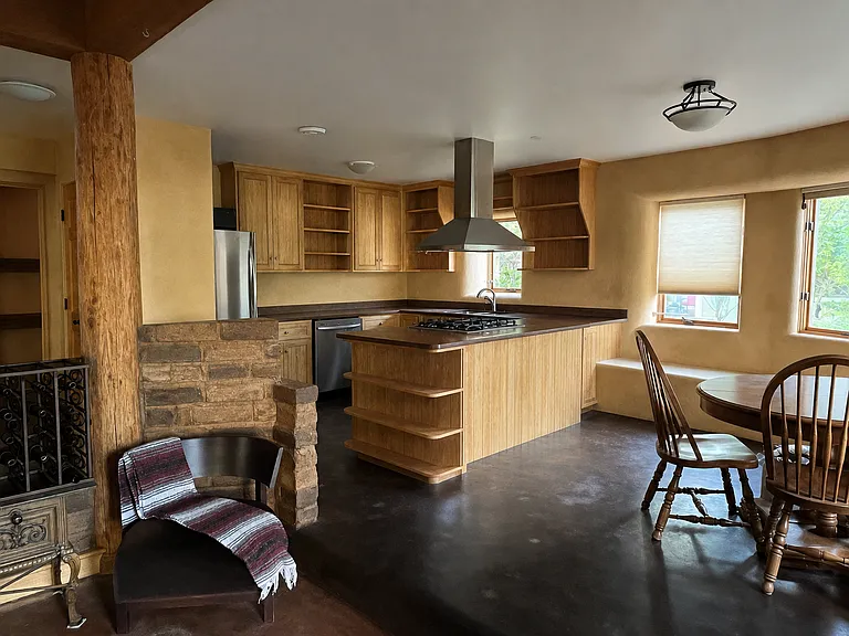 1319 Westridge Ct — Photo 3