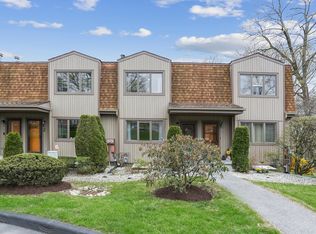 4 Pheasant Walk, Peekskill, NY 10566