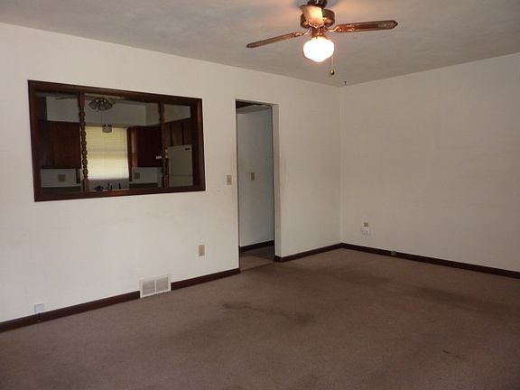 4th image of 3215-3217 Mount Zion Ave