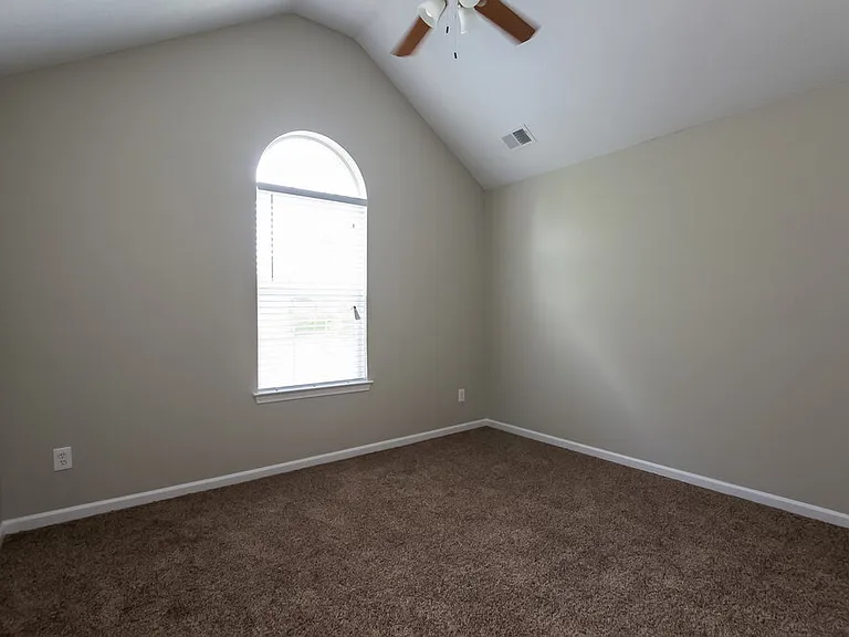 153 Bellington Dr — Photo 12
