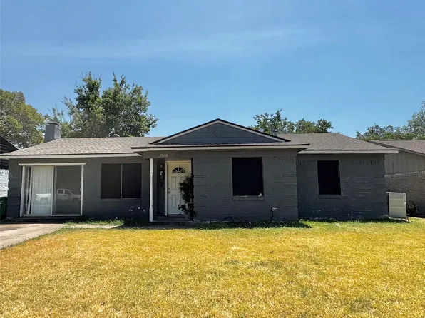 2628 Driftwood Dr, Mesquite, TX 75150