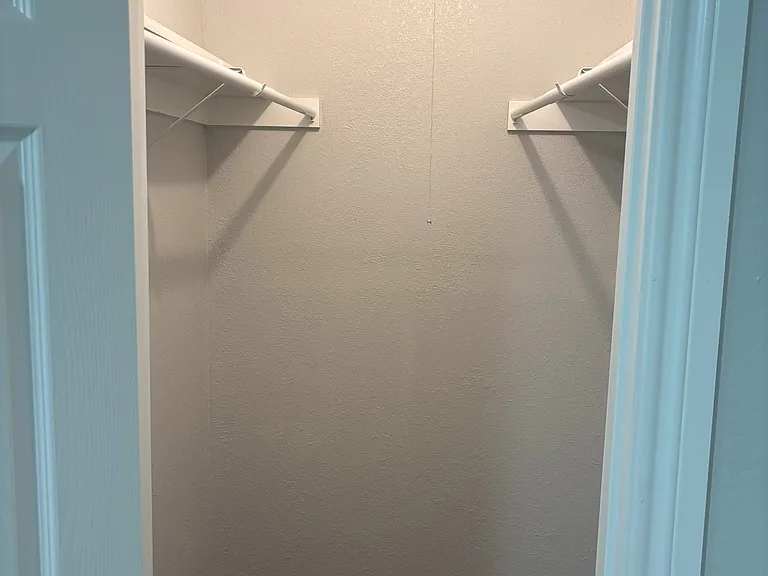 5609 Fernander Dr — Photo 16