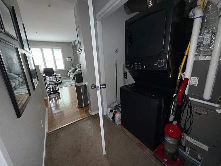 182 Gay St #202 — Photo 13