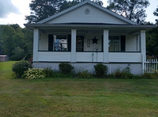 2544 Bell Wick Rd, Hubbard, OH 44425