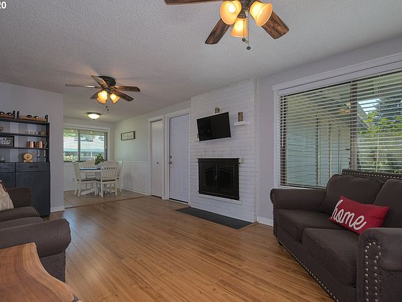3rd image of 1019 SE 125th Ave